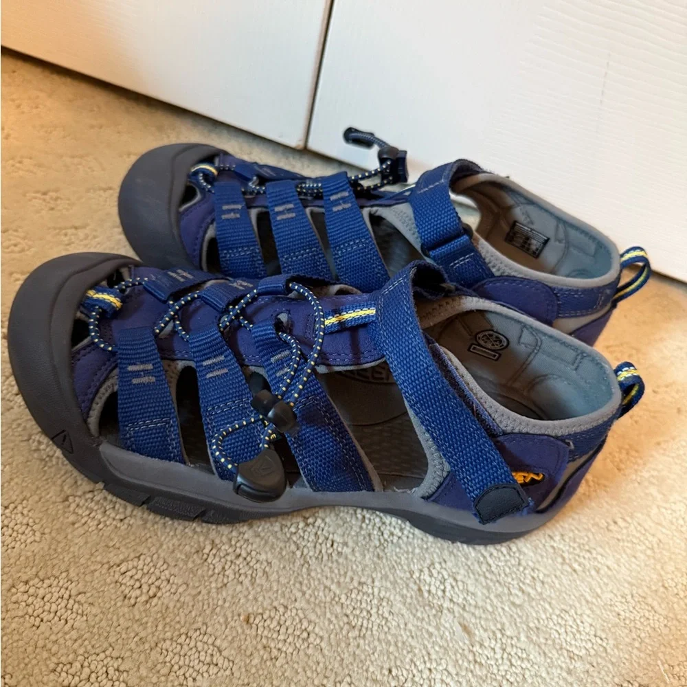 Keen Blue and Gray Outdoor Kid’s Seacamp Sandals